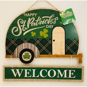 Saint Patrick's Day Camper Wall Sign 11x13.4 in.